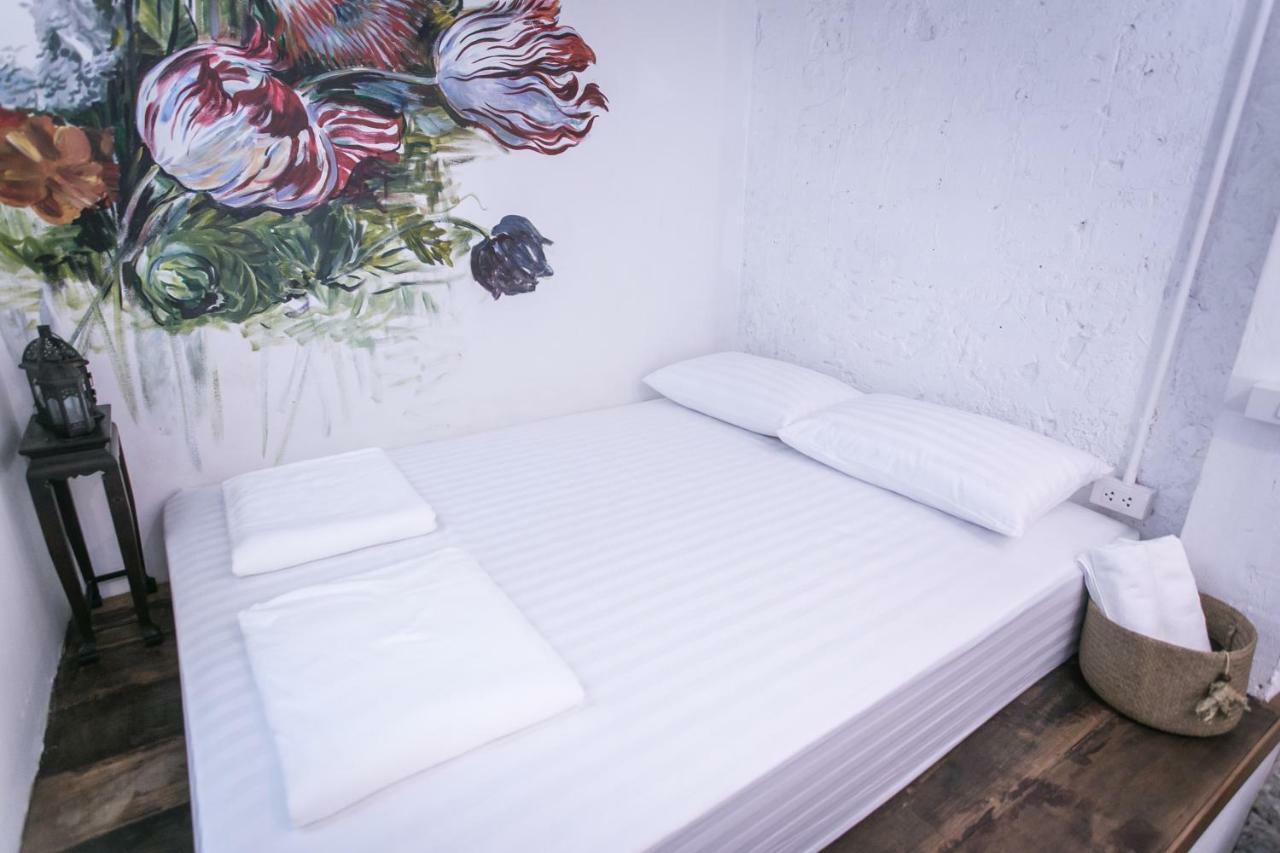 Rest Ari Boutique Hostel Bangkok Exterior foto